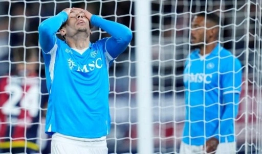 Napoli'den deplasmanda kritik puan kaybı!