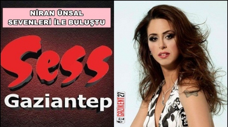 Niran &Uuml;nsal, Sess 27'de sahne aldı