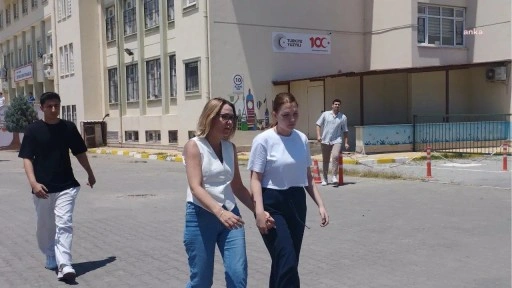 Nurcan Zeyrek 'Dimdik ayağa kalkacağız' dedi: Özgür Özel'e teşekkür etti