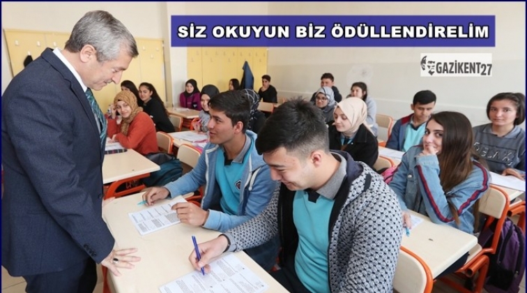 &Ouml;d&uuml;ll&uuml; kitap okuma yarışmasına devam