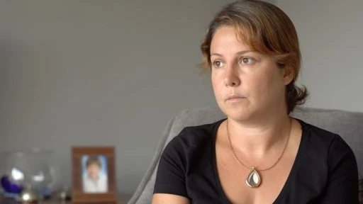 Oğlunu kaybeden Mısra Öz, ‘kamu görevlisine hakaret’ten hâkim karşısına çıkacak