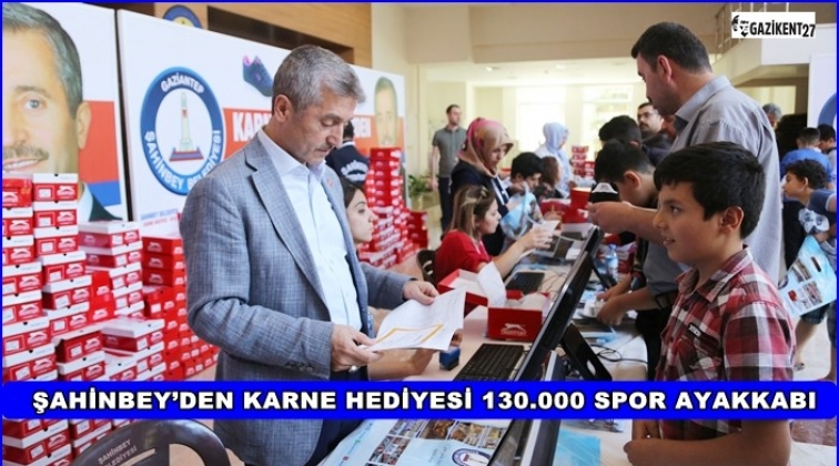 &Ouml;ğrencilere karne hediyesi
