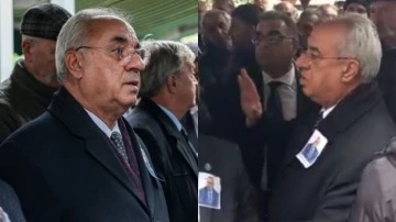 &Ouml;nder Aksakal'a cenazede şok protesto!