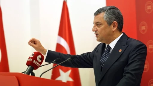 &Ouml;zg&uuml;r &Ouml;zel: 2026 ge&ccedil;im yılı olamayacağına g&ouml;re, se&ccedil;im yılıdır!