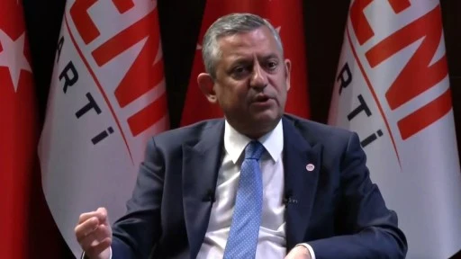 &Ouml;zg&uuml;r &Ouml;zel: Gemileri yakmadan siyasette yol y&uuml;r&uuml;nmez!