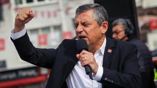 &Ouml;zg&uuml;r &Ouml;zel: D&uuml;ş&uuml;nemediği yalanın altına imza attırmışlar!