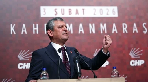 &Ouml;zg&uuml;r &Ouml;zel, M&uuml;cahit &Ouml;ren'e b&ouml;yle seslendi: Layığını bulacaksın!