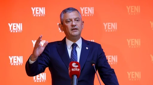&Ouml;zg&uuml;r &Ouml;zel: AKP ile Anayasa yapılmaz!