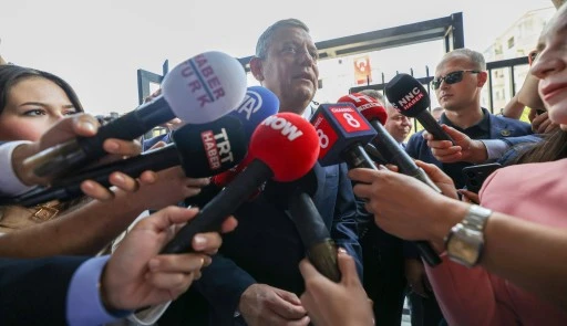 &Ouml;zg&uuml;r &Ouml;zel: Avrupa'daki sosyal demokrat partilerin toplam &uuml;ye sayısına eriştik