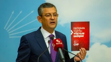 Özgür Özel, CHP Genel Başkanlığı'na adaylığını açıkladı