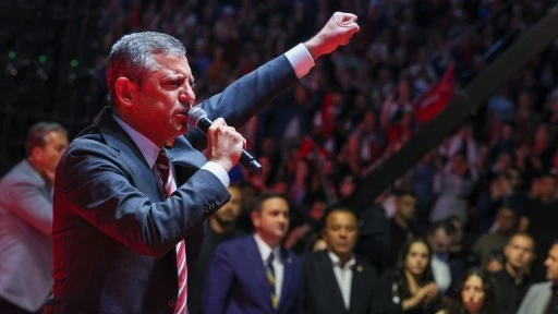 Özgür Özel: CHP'ye saldırmak Cumhuriyet'e saldırmaktır!