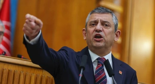 &Ouml;zg&uuml;r &Ouml;zel'den Erdoğan'a emekli maaşı tepkisi