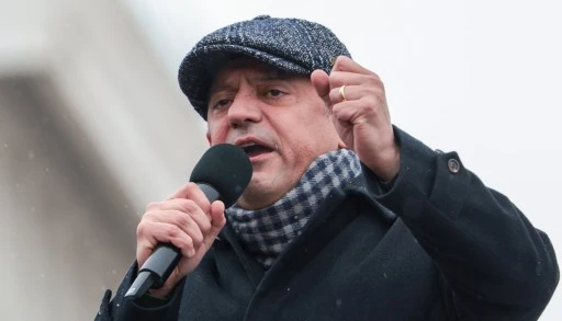 &Ouml;zg&uuml;r &Ouml;zel&rsquo;den Erdoğan'ın Venezuela sessizliğine sert tepki