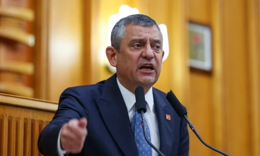 Özgür Özel'den iddianame tepkisi: Yazıklar olsun iftiralarına! Yeter, düş yakamızdan!