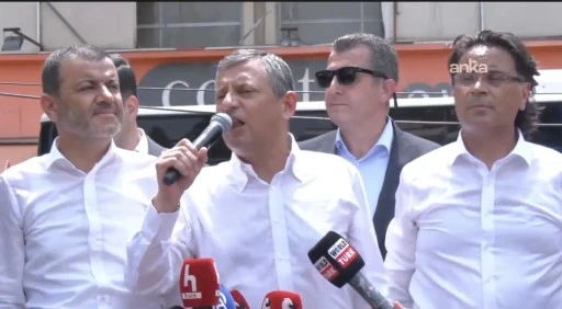 &Ouml;zg&uuml;r &Ouml;zel Denizli'de: Siz arkamda olduk&ccedil;a kimse beni yolumdan &ccedil;eviremez!