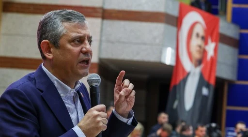 &Ouml;zg&uuml;r &Ouml;zel: Emekli artık bug&uuml;n&uuml;n iktidarından zam istemiyor!