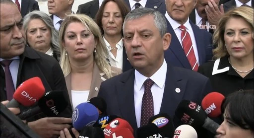 &Ouml;zg&uuml;r &Ouml;zel: Erdoğan ya istifa etsin ya da sandığı getirsin!