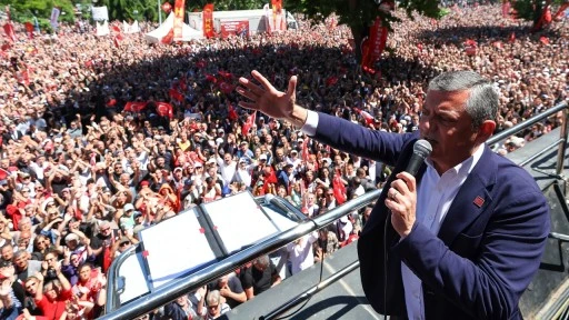 &Ouml;zg&uuml;r &Ouml;zel: Biz kaybetmeye alışmaş CHP değil, kazanan CHP'yiz. Biz atanmış değil, se&ccedil;ilmiş CHP'yiz...