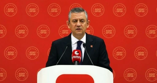 &Ouml;zg&uuml;r &Ouml;zel: İran'ı kınayanlar Trump'ın safında durmaya devam ediyor!