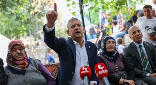 &Ouml;zg&uuml;r &Ouml;zel Kayseri'de: Erdoğan'ı dinleyenler şimdi bin pişman!