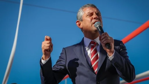 Özgür Özel: Seçme ve seçilme hakkınıza sahip çıkın!