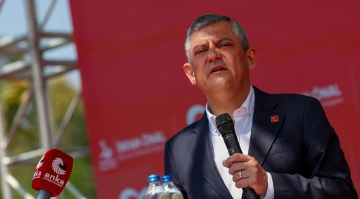 &Ouml;zg&uuml;r &Ouml;zel: T&uuml;rkiye &ccedil;arpık bir zihniyetin işgali altında!