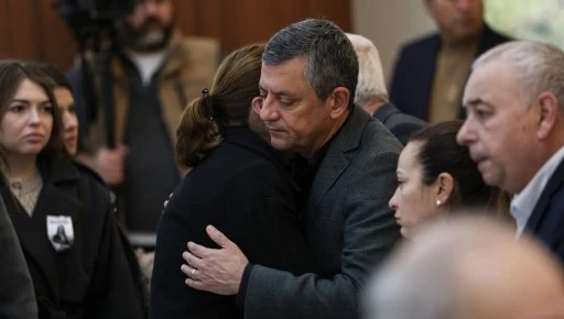 &Ouml;zg&uuml;r &Ouml;zel ve G&uuml;lşah Durbay'ın ailesi taziyeleri kabul etti 