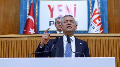 &Ouml;zg&uuml;r &Ouml;zel, YENİ Parti'nin bağış kampanyasını başlattı