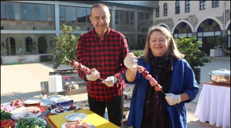 Öztan’dan Amerikalı gurmeye yemek dersi...