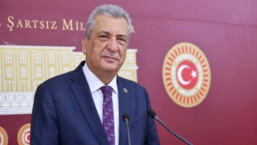 Öztürkmen: Bakan Tekin yüzbinlerce öğretmeni yüzüstü bıraktı