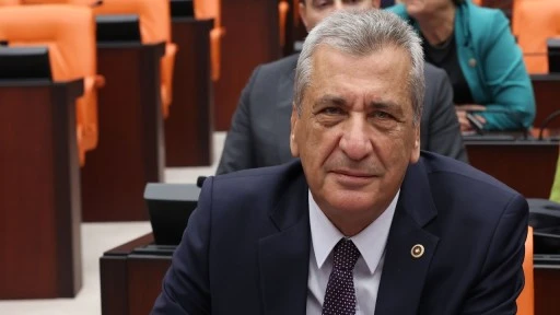 Öztürkmen: Kaynak kitap sorunu, eğitimde eşitsizliğe neden oluyor