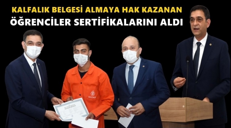 Personel &ouml;ğrenciler kalfalık belgelerini aldı