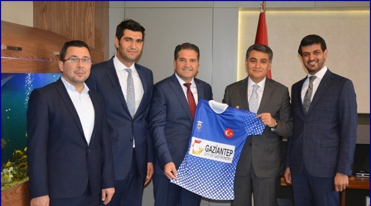 Polisg&uuml;c&uuml;'nden Emniyet M&uuml;d&uuml;r&uuml; Zeybek&rsquo;e&nbsp;ziyaret