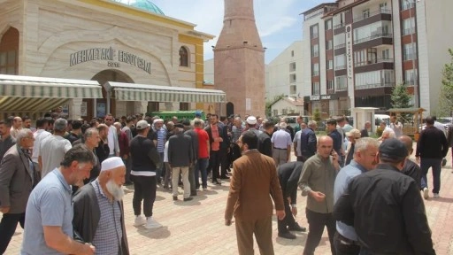 Rahatsızlanan ilkokul öğrencisi hayatını kaybetti