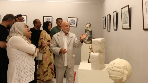 Ressam Muhammet Aliyev “Pişmiş Toprak” sergisini açtı
