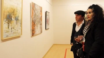 Ressam Pınar Kuseyri’nin sergisi ilgi görüyor