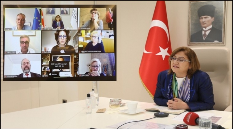 Şahin, Avrupa belediye başkanlarıyla g&ouml;r&uuml;şt&uuml;