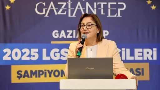 Şahin'den LGS'de dereceye giren öğrencileri gezi müjdesi