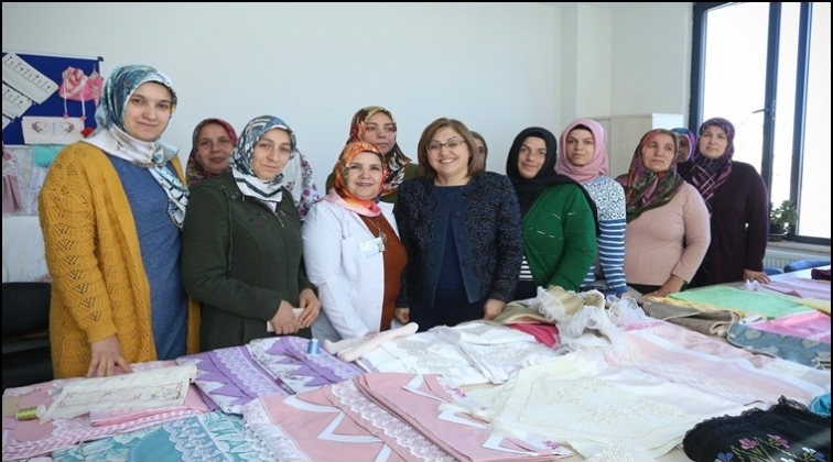 Şahin, Eğitim Akademisi&rsquo;ni ziyaret etti