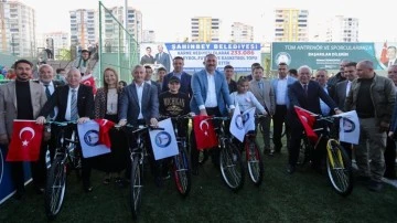 Şahinbey Belediyesi bisiklet dağıtmaya devam ediyor