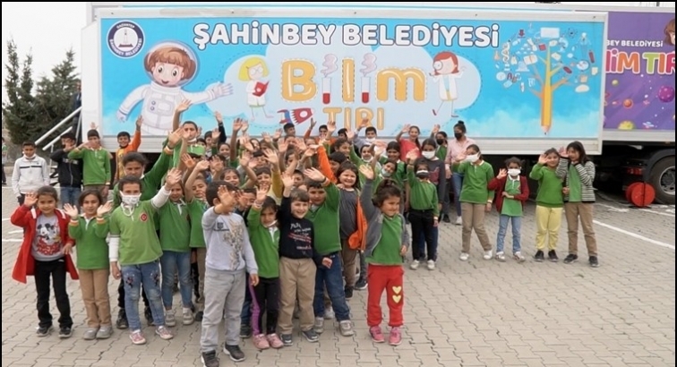 Şahinbey “Bilim Tırı” her yerde...