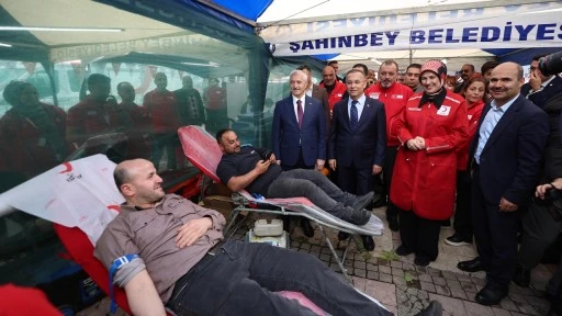 Şahinbey'in kan bağışı kampanyasına yoğun ilgi 