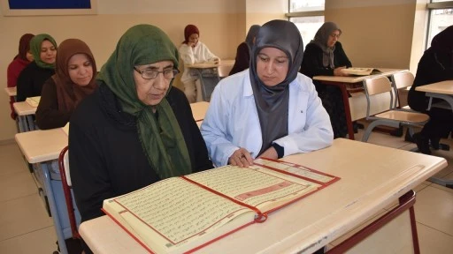 Şahinbey'in Kur&rsquo;an kursu ilgi g&ouml;r&uuml;yor