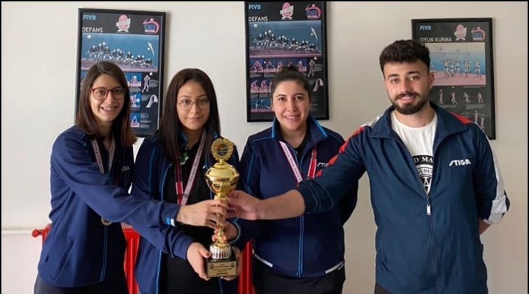 Şahinbey Masa Tenisi Takımı şampiyon...