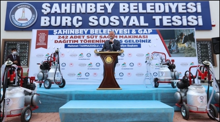 Şahinbey, s&uuml;t sağım makinası dağıttı....