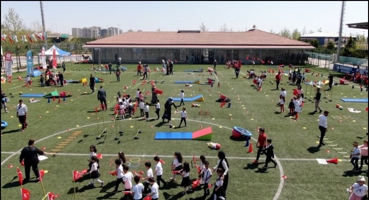 Şahinbey'den 25 anaokuluna spor malzemesi