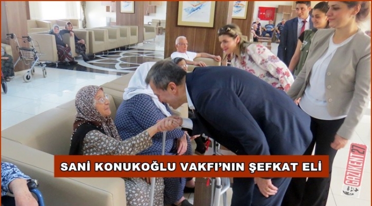 Sani Konukoğlu Vakfı yaşlıları ziyaret etti