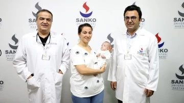 Sanko Hastanesi'nde bebeğe açık kalp ameliyatı