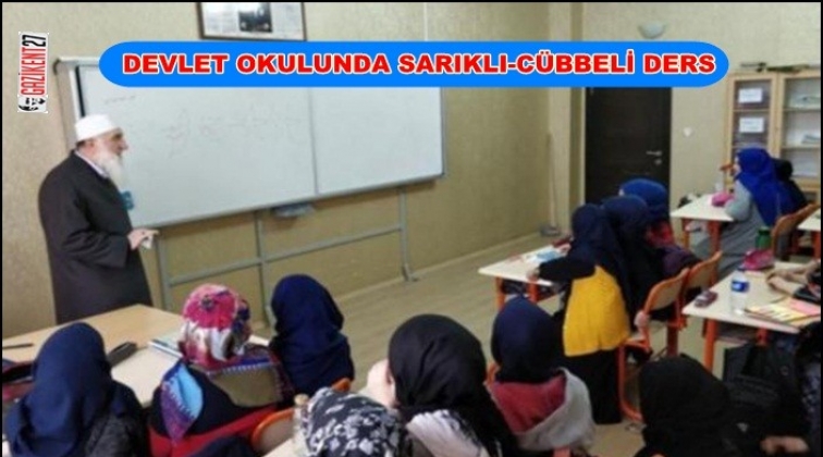 Sarıklı cübbeli ders...