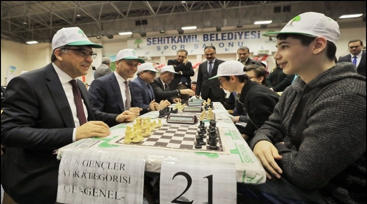 Satran&ccedil;ta b&uuml;y&uuml;k buluşma